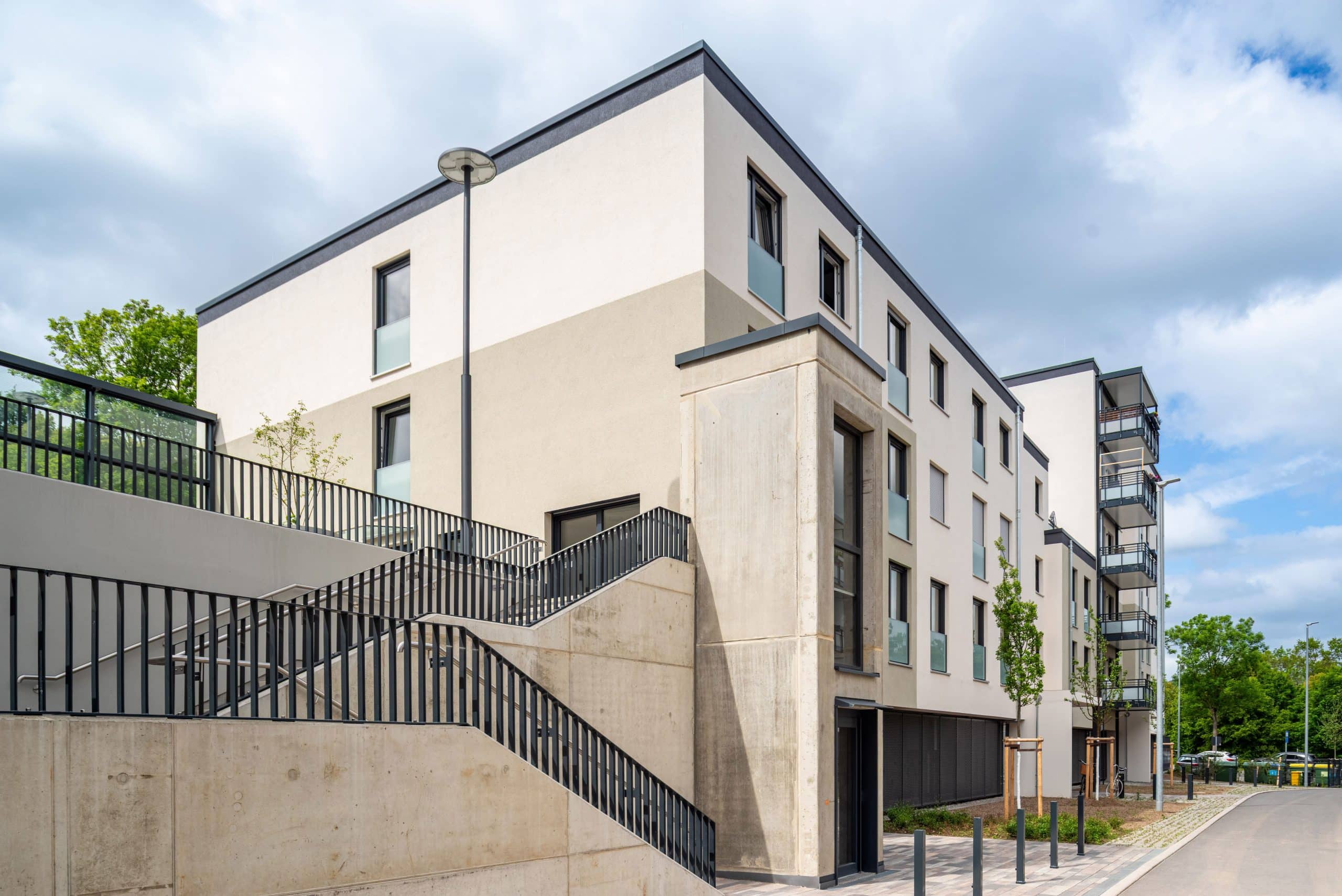 Durch den Bau der "Erlenhöfe" entstanden 140 neue Wohnungen mit hohem Wohnstandard, 128 davon haben eine Mietpreisbindung.